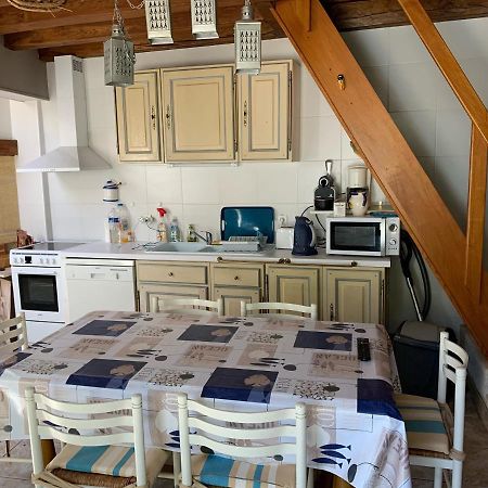 Maison De Pays Au Centre Du Village Сен-Мартен-де-Ре Екстер'єр фото
